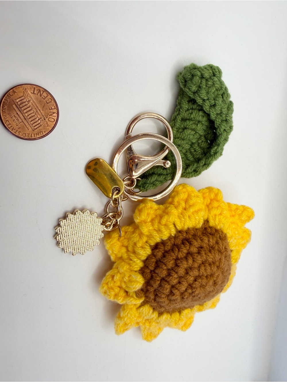 Handmade Crochet Sunflower with Leaf Keychain Charm NWT - Picture 6 of 7
